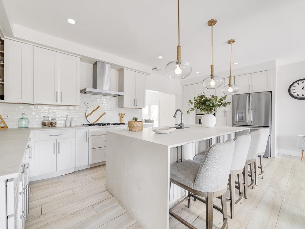 Elevated, 6-bedroom Single Family Home On A Massive Parcel