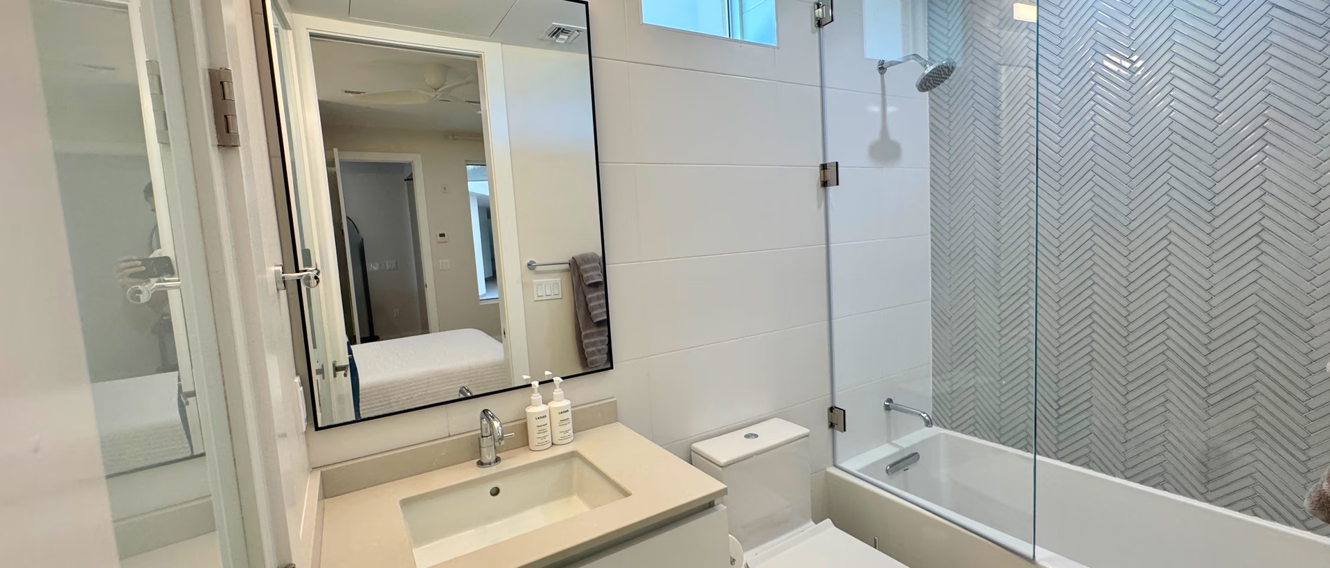 Point West 2 Bed/2bath Oceanfront Condo