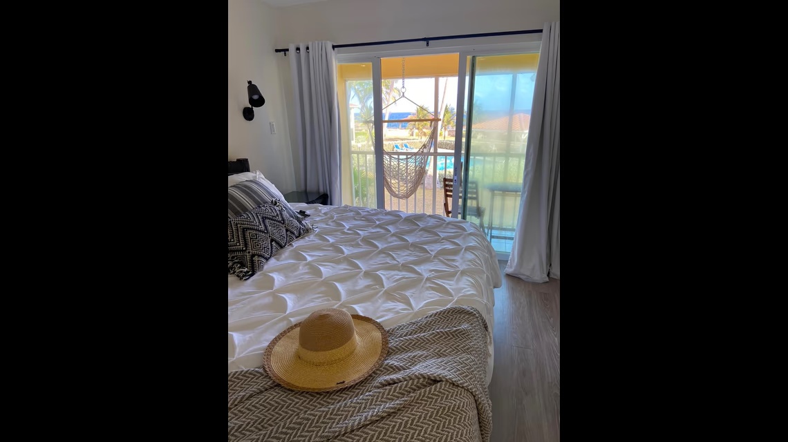 Ocean Club Renovated 2 Bed 2.5 Bath