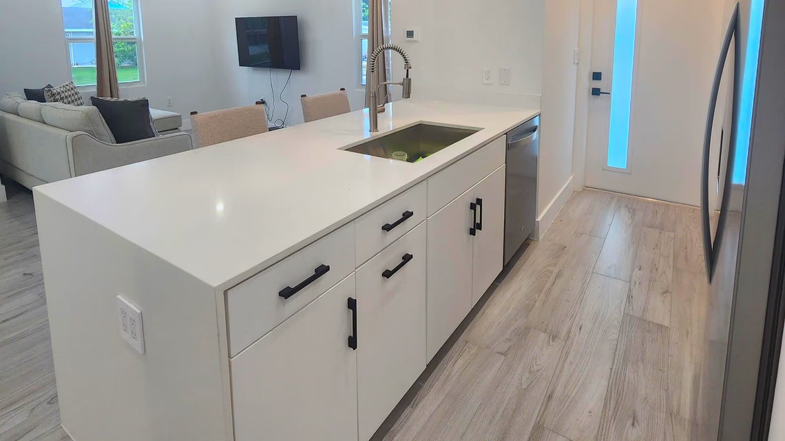88 West 2 Bed/2 Bath