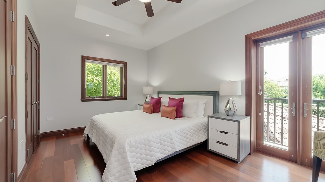 Casa Luna - Beachfront Paradise