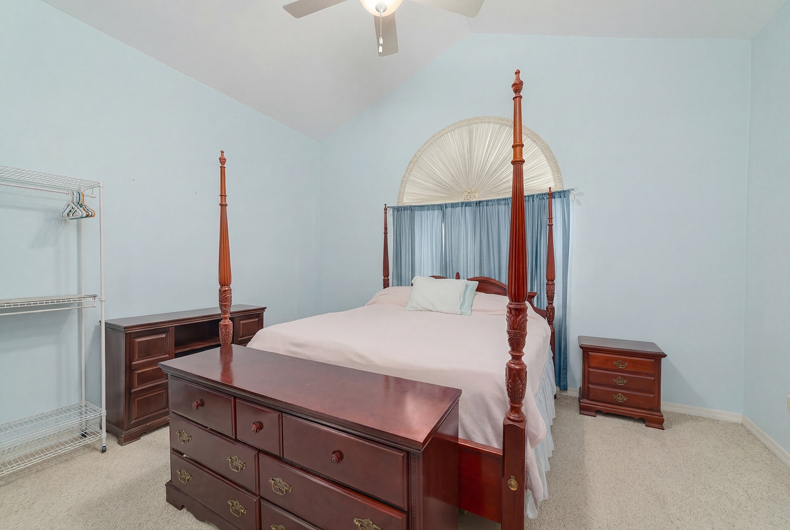 FOUNTAIN COURT 2 BED 2.5 BATH